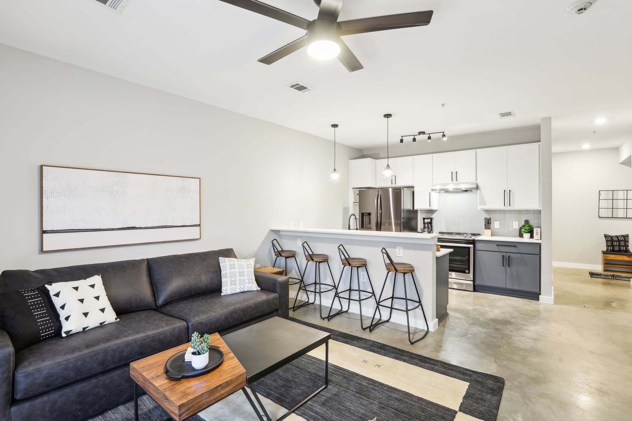 Chic Austin Condo - Prime Location