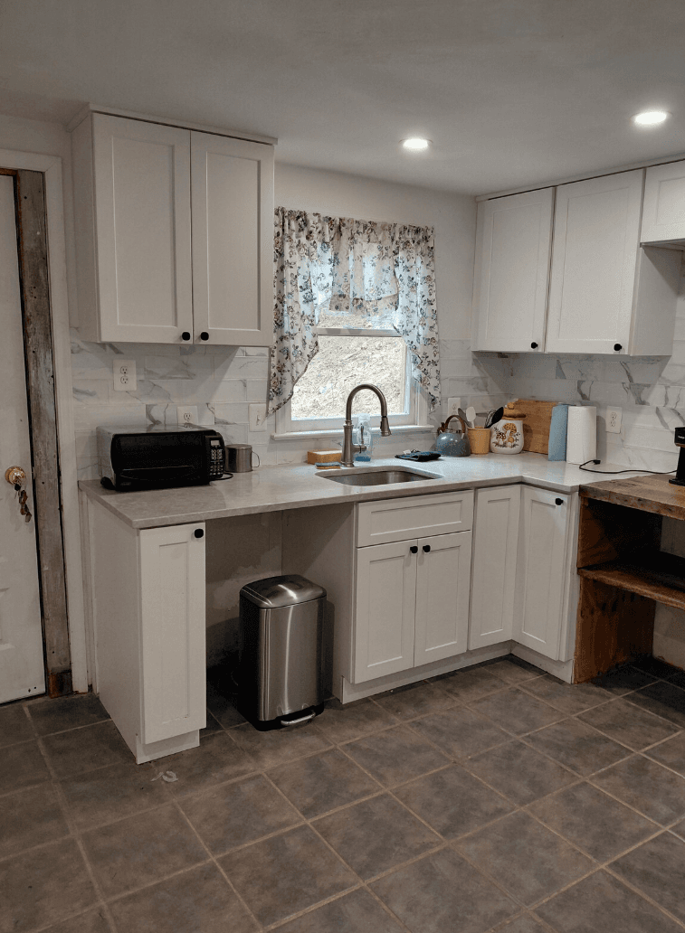 Pet Friendly Peaceful Mountain Cabin 2