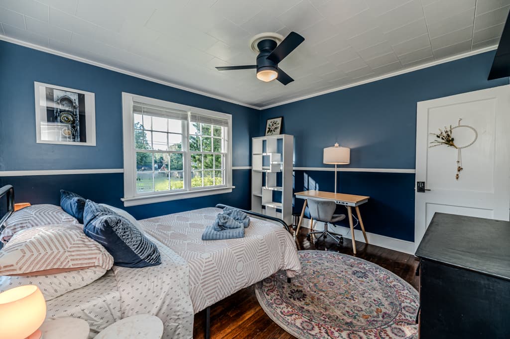Charming Bedroom w/Private bath  2