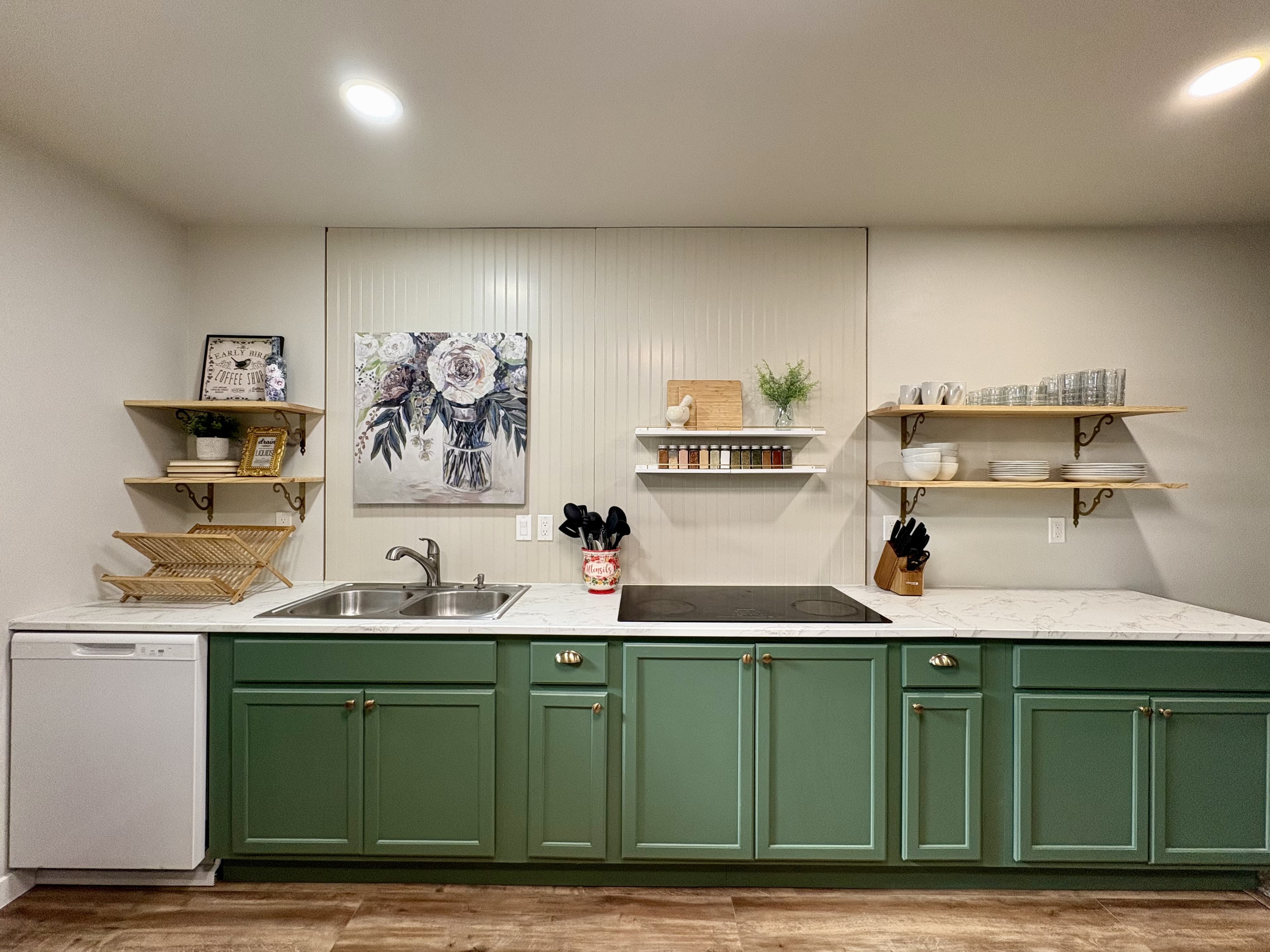 Private Garden-Level 2BR/1BA