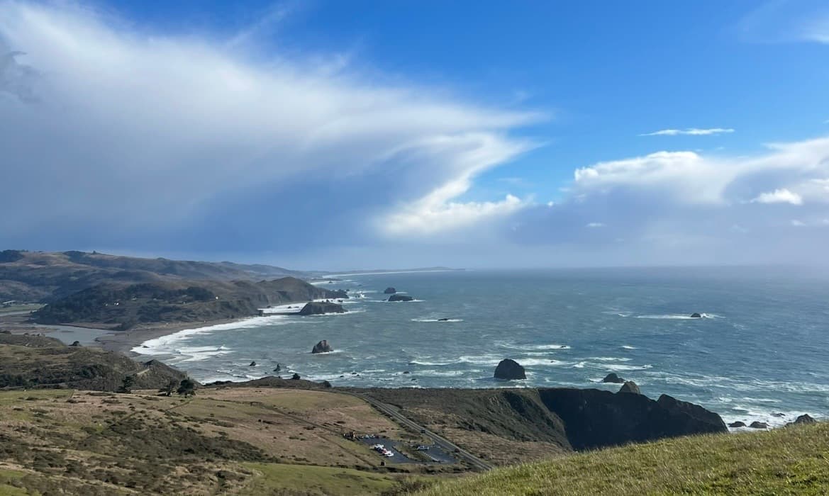 View of the California coast and Pacific Ocean from Highway 1
